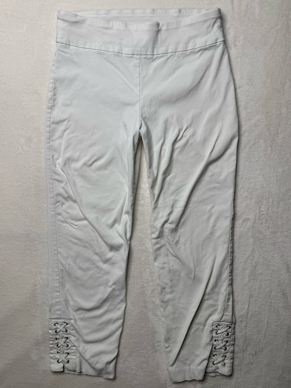 Attyre Y2k 2000s White Lace-Up Ankle Capris Rayon 8p